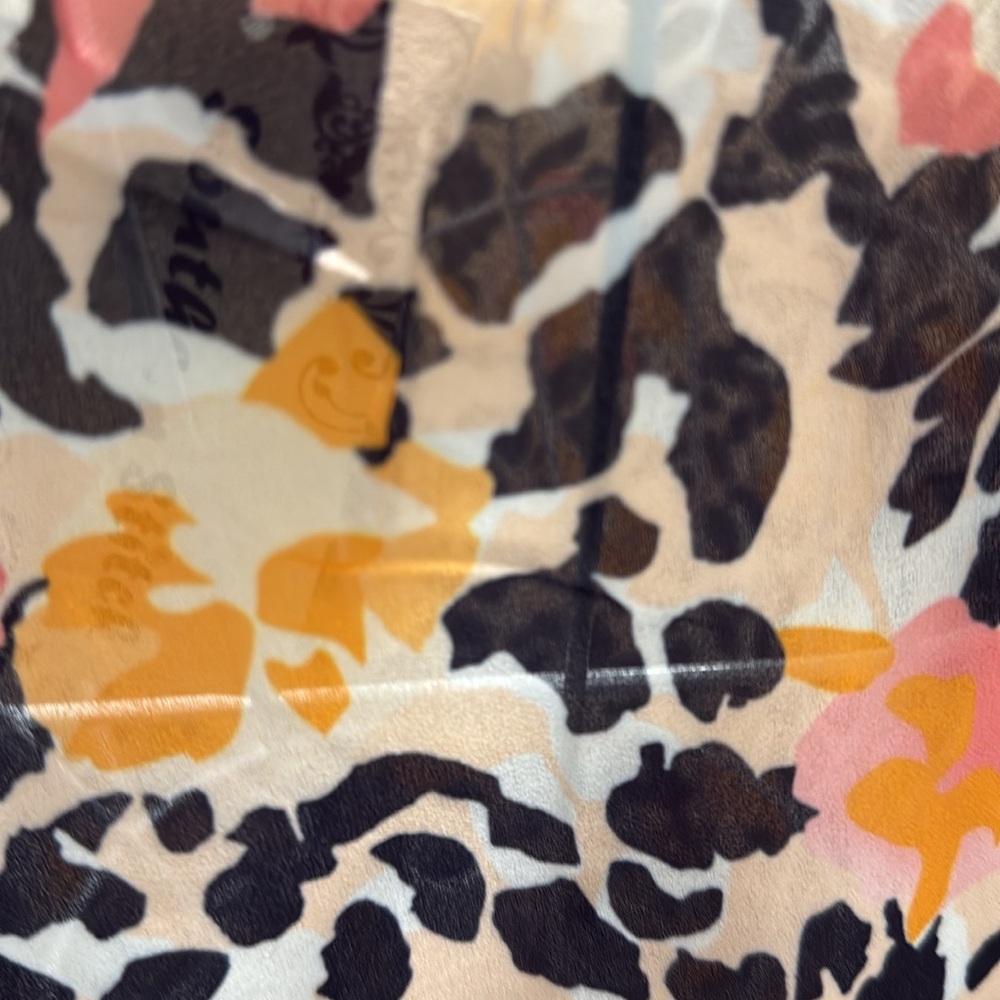Southern Stitch Floral Print Women's Blouse NWT - Picture 5 of 5